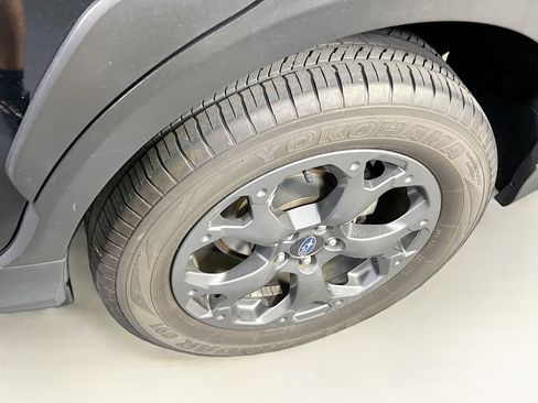 Used 2022 Subaru Crosstrek 2.5i Sport w/ Moonroof Package image 29