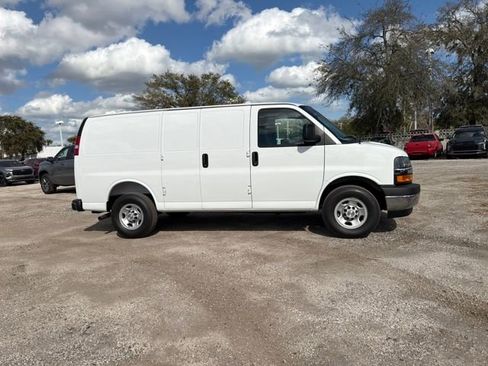 New 2026 Chevrolet Express 2500 Work Van 3D Cargo Van w/ Driver Convenience Package image 19