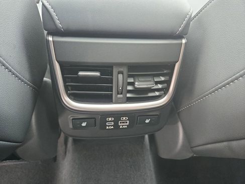 Certified 2025 Subaru Outback Limited AWD/4WD image 18