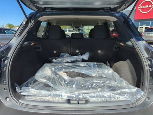 New 2026 Nissan Kicks SV w/ Illumination Package image 15