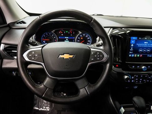 Used 2021 Chevrolet Traverse LT FWD image 15