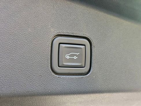 Certified 2024 Cadillac Lyriq Luxury image 28