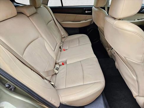 Used 2018 Subaru Outback 2.5i Limited image 19