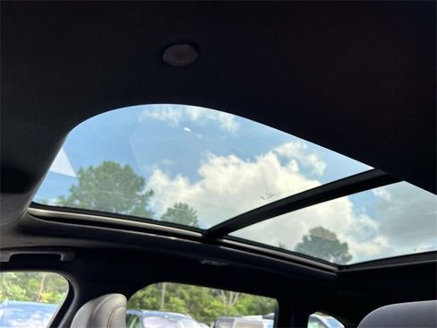 New 2025 Lincoln Nautilus Premier w/ Equipment Group 102A image 25