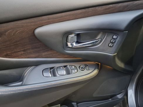 Used 2024 Nissan Murano Platinum image 15