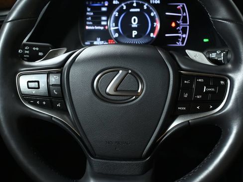 Used 2023 Lexus ES 350 w/ Premium Package FWD image 19