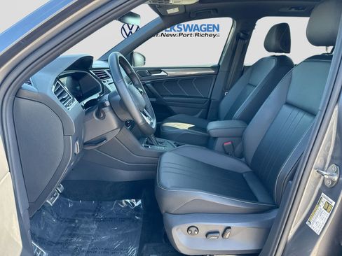 Used 2024 Volkswagen Tiguan SE R-Line FWD image 22