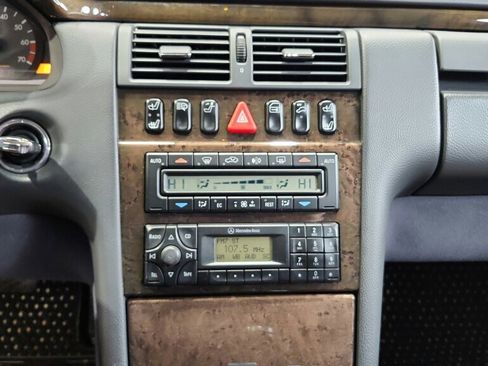 Used 2002 Mercedes-Benz E 55 AMG Sedan image 39