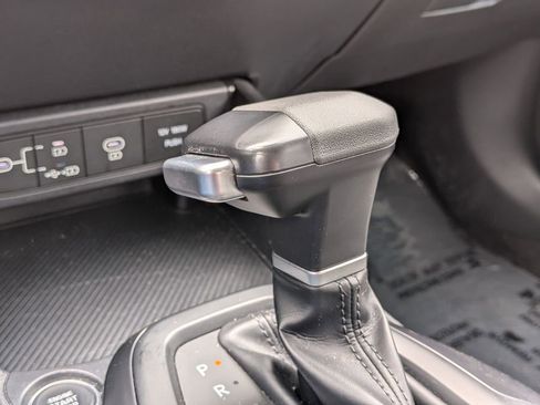 Used 2025 Kia K4 FWD image 16