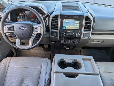 Used 2017 Ford F150 Lariat image 14