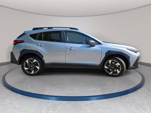 Used 2024 Subaru Crosstrek 2.5i Limited w/ Crosstrek Mirror Package AWD/4WD image 4