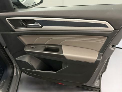 Used 2023 Volkswagen Atlas Cross Sport SEL AWD/4WD image 35