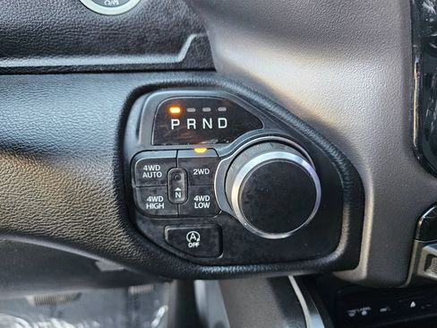 Used 2019 RAM 1500 Big Horn AWD/4WD image 18