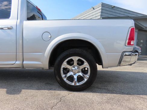Used 2018 RAM 1500 Laramie RWD image 26