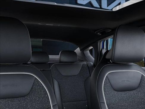 New 2025 Kia K4 GT-Line image 27