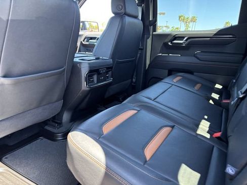 Used 2025 GMC Sierra 1500 AT4 w/ AT4 Premium Package AWD/4WD image 16