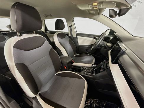 Certified 2025 Volkswagen Taos S AWD/4WD image 25