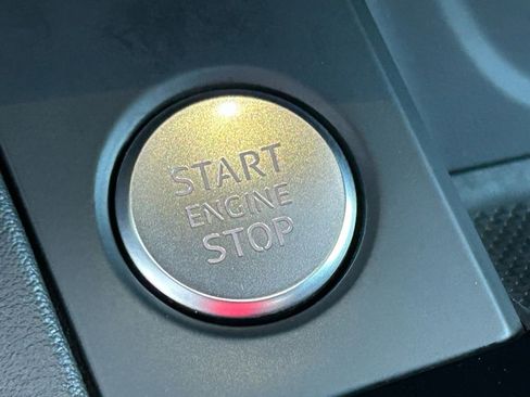 Used 2023 Audi A4 2.0T Premium Plus w/ Premium Plus Package image 28