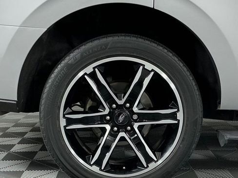 Used 2019 Ford Expedition Limited w/ Equipment Group 303A RWD image 8