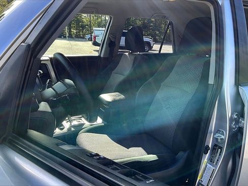 Used 2019 Toyota 4Runner SR5 image 19