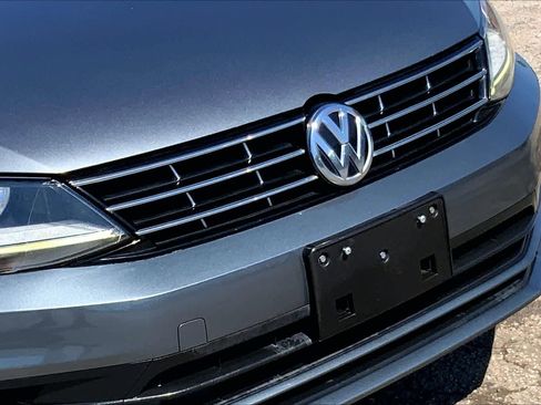 Used 2018 Volkswagen Jetta SE FWD image 27