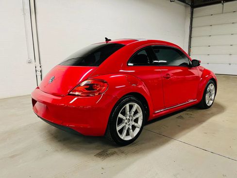 Used 2013 Volkswagen Beetle 2.5 image 7