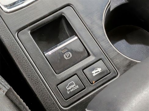 Used 2017 Subaru Outback 3.6R Limited image 27