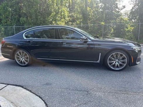 Used 2020 BMW 740i RWD image 4
