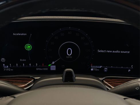 Certified 2024 Cadillac Escalade ESV Premium Luxury image 19