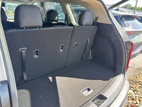 Used 2022 Kia Telluride EX w/ EX Premium Package FWD image 8