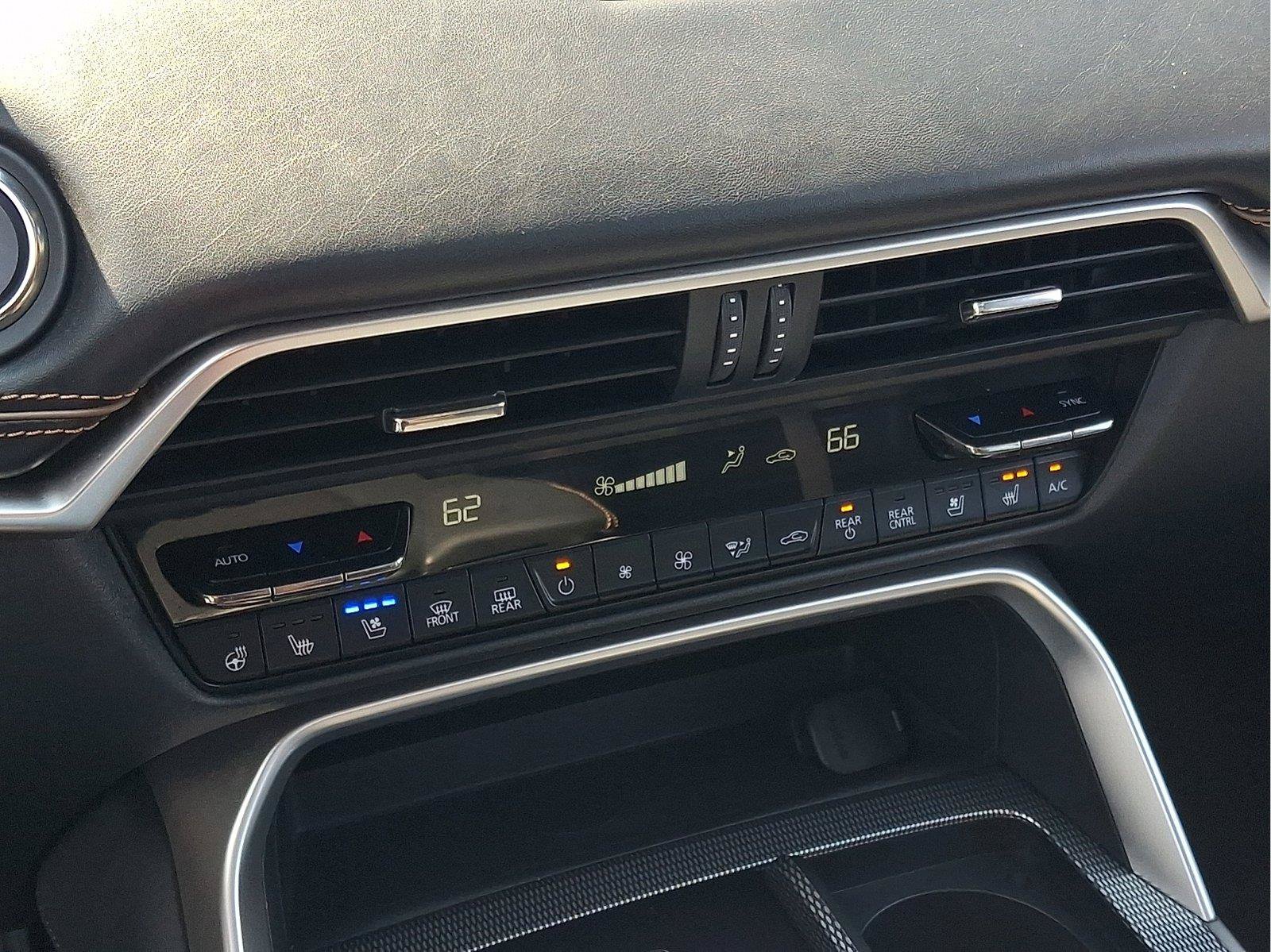 Used 2025 MAZDA CX-70 Plug-In Hybrid w/ Premium Plus AWD/4WD image 16