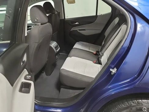 Used 2022 Chevrolet Equinox LT w/ LPO, Cargo Package image 9