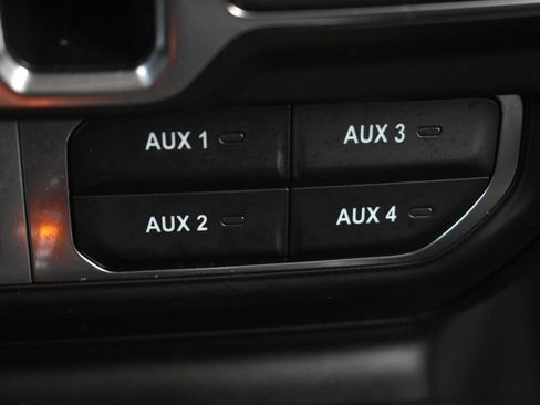 Used 2025 Jeep Gladiator Rubicon w/ Convenience Group image 31