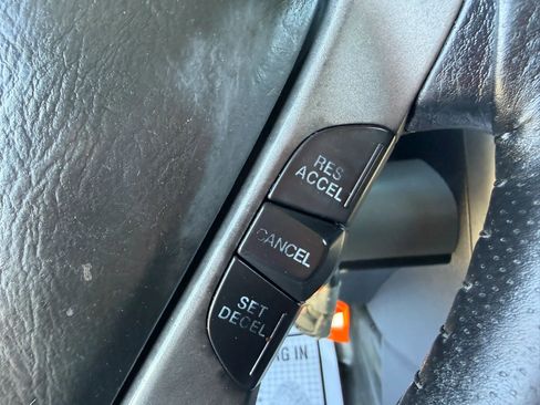 Used 2004 Honda Element EX image 16