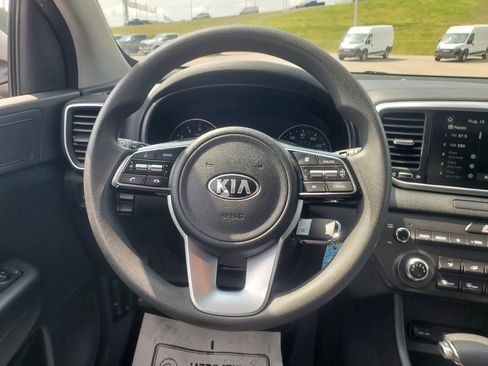 Used 2021 Kia Sportage LX image 25