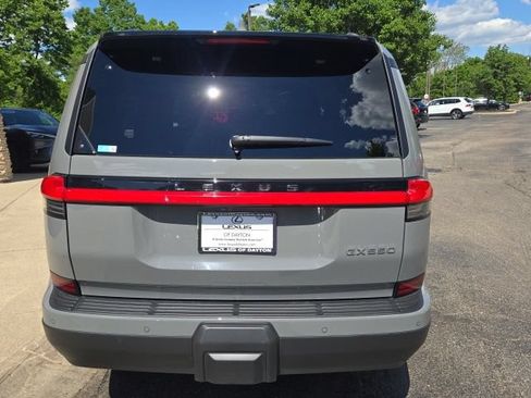 Used 2024 Lexus GX 550 w/ Cold Area Package AWD/4WD image 4