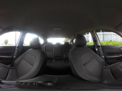 Used 2025 Nissan Altima 2.5 SV image 42