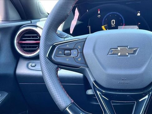 New 2026 Chevrolet Trax RS w/ Driver Confidence Package FWD image 19