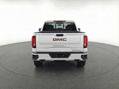 Used 2021 GMC Sierra 1500 Denali w/ Denali Ultimate Package AWD/4WD image 7