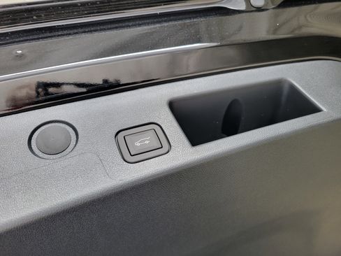 New 2026 Chevrolet Equinox RS w/ Convenience Package III image 8