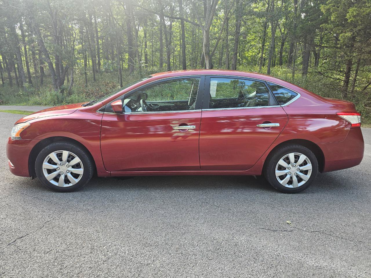 Used 2015 Nissan Sentra SV FWD image 9