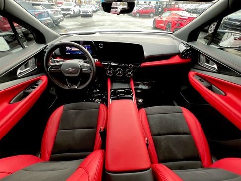 Used 2024 Chevrolet Blazer EV RS image 17