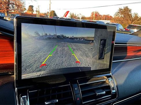 Used 2023 Lincoln Navigator Reserve image 17