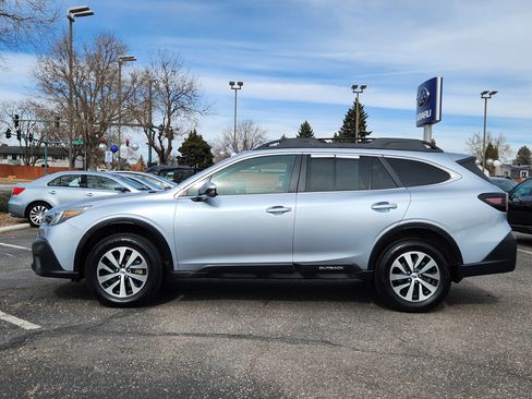 Used 2021 Subaru Outback Premium image 4