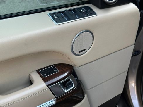 Used 2016 Land Rover Range Rover HSE AWD/4WD image 12