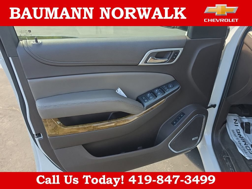 Used 2017 GMC Yukon XL Denali w/ Open Road Package AWD/4WD image 28
