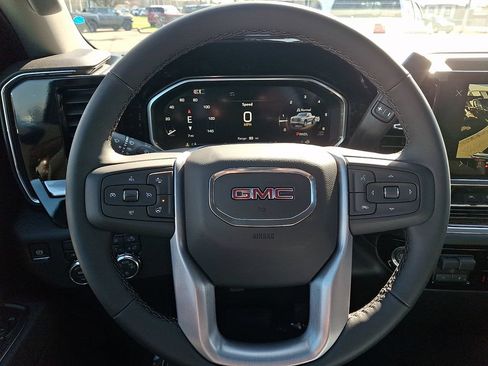 New 2026 GMC Sierra 1500 SLE w/ Preferred Package AWD/4WD image 14