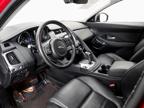 Used 2018 Jaguar E-PACE S image 4