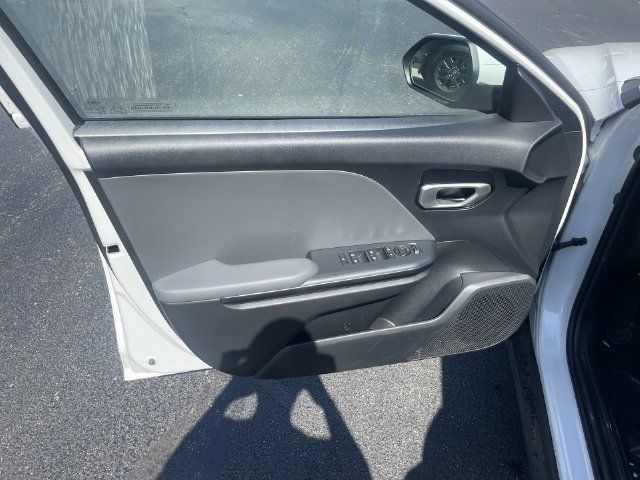 Used 2025 Kia K4 FWD image 14