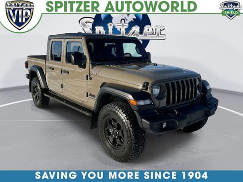 Used 2020 Jeep Gladiator Sport image 1